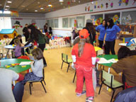 Imágenes de la I Feria de Entidades celebrada en el barrio de Sant Pere y Sant Pau el 28 de enero de 2012